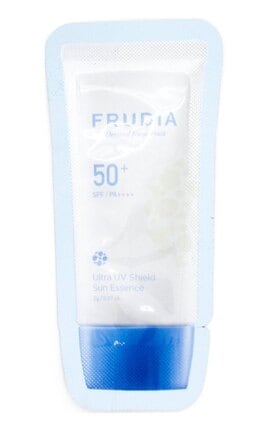 FRUDIA-Солнцезащитная эссенция Frudia Ultra UV Shield Sun Essence SPF50+ PA++++ сашет 2 г-8803348050735-