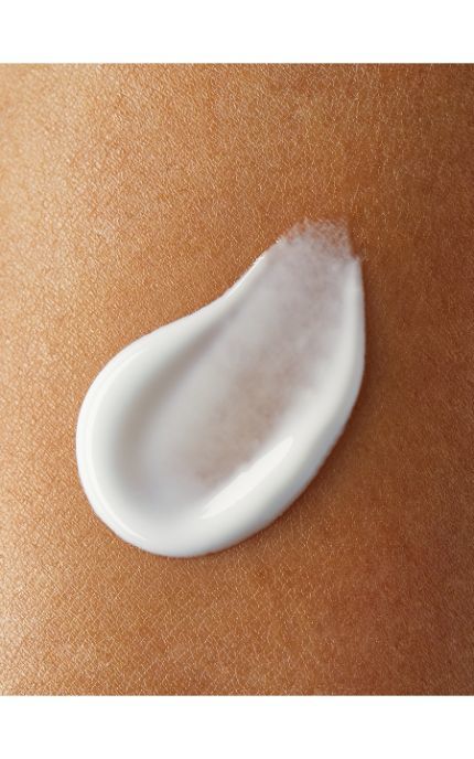 NIVEA-Молочко для тіла Nivea 250 мл Живлення і турбота для сухої шкіри, інтенсивно зволожуючий з мигдальним маслом-4005808802012