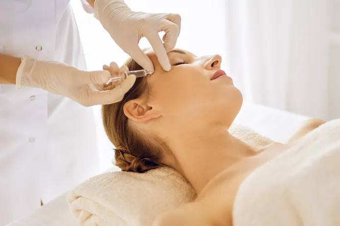 Весняний must have у дерматолога. Як реабілітувати шкіру обличчя після зими?